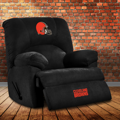 Black recliner chair with Cleveland Browns logo against a brick wall.