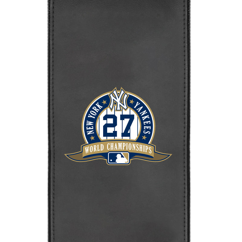 Stealth Recliner with New York Yankees 27th Champ